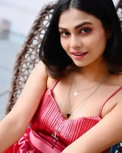 Call Girls Service in Chinhat